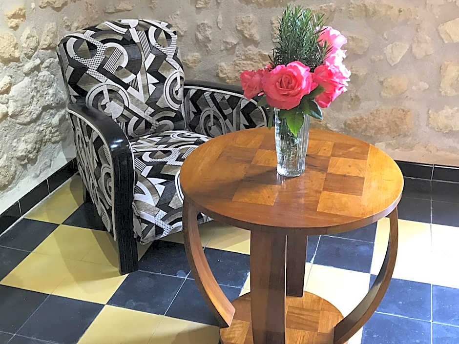 Logis Hotel Restaurant Hostellerie de la Tour