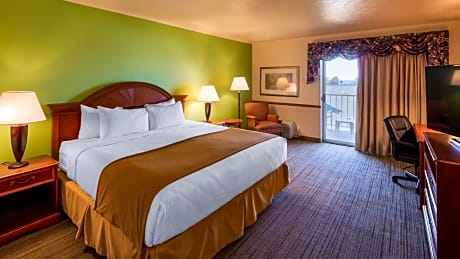 King Room with Balcony