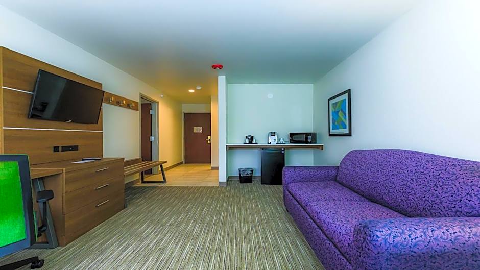 Holiday Inn Express Osage Beach - Lake of the Ozarks By IHG