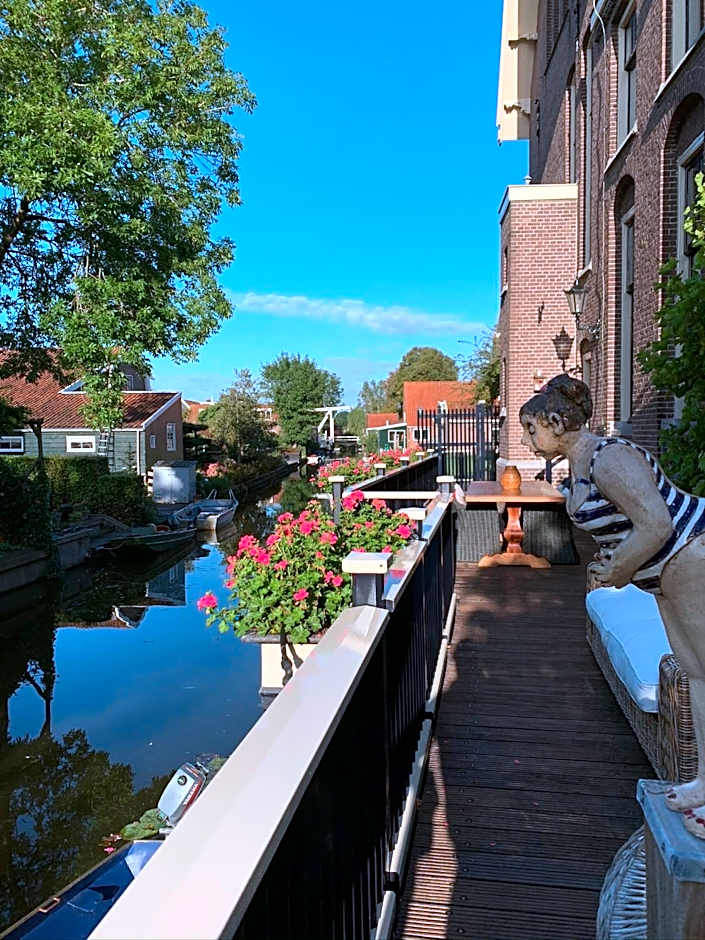 Oude Postkantoor de Rijp