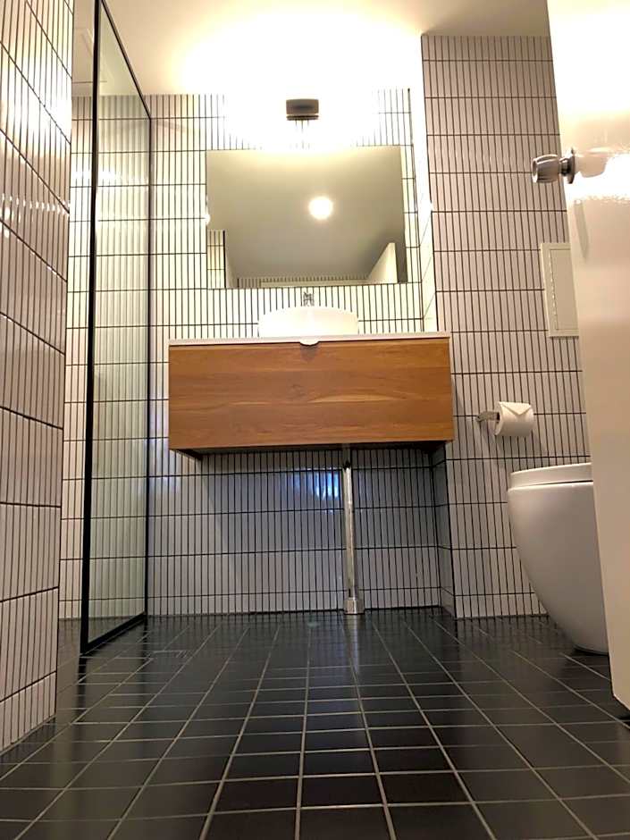 Hillcrest Apartment Hotel (formerly Central Hillcrest Apartments)