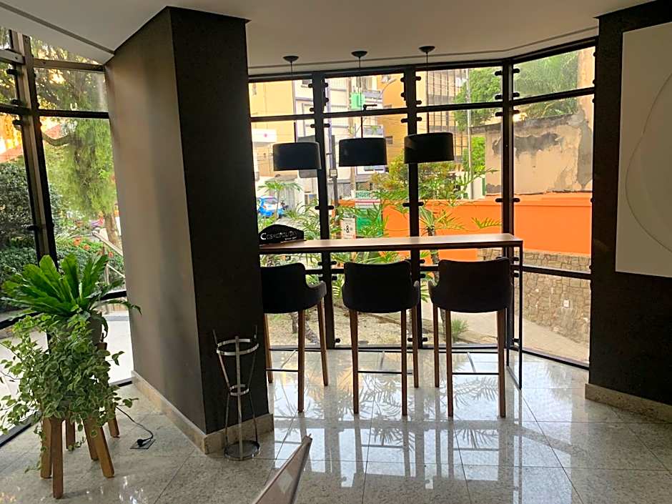 Cosmopolitan Praia Flat