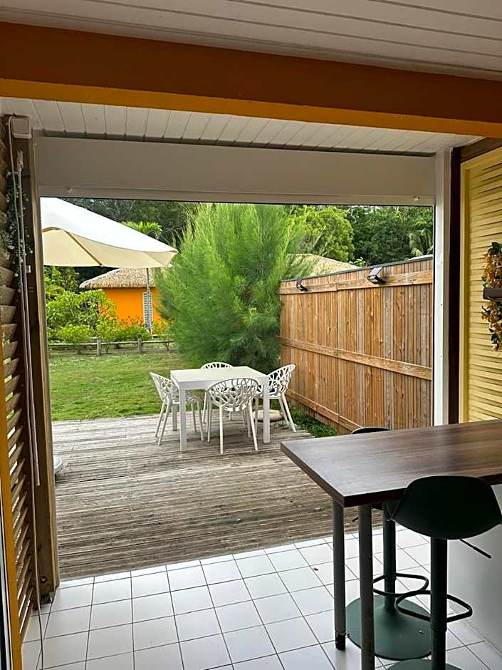 Bungalow Agathe - Piscine, Wifi, Farnienté et Plage à 2 minutes