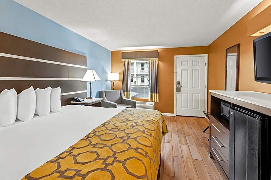 Baymont by Wyndham Forest City