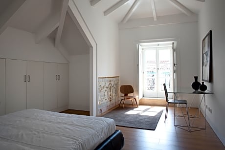 apartment three bedrooms