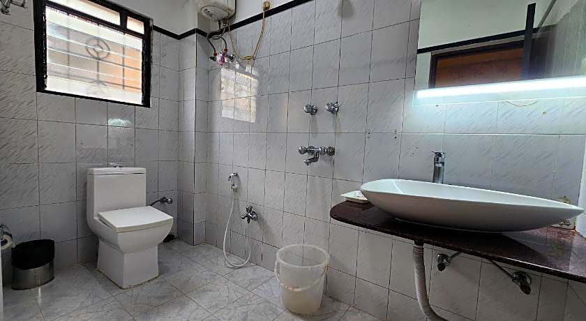 Hotel Housez 43