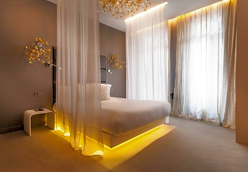 Legend Hôtel Paris