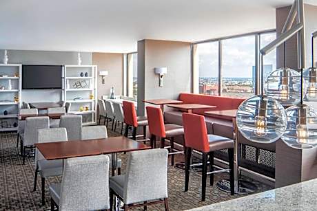 Sheraton Philadelphia University City Hotel