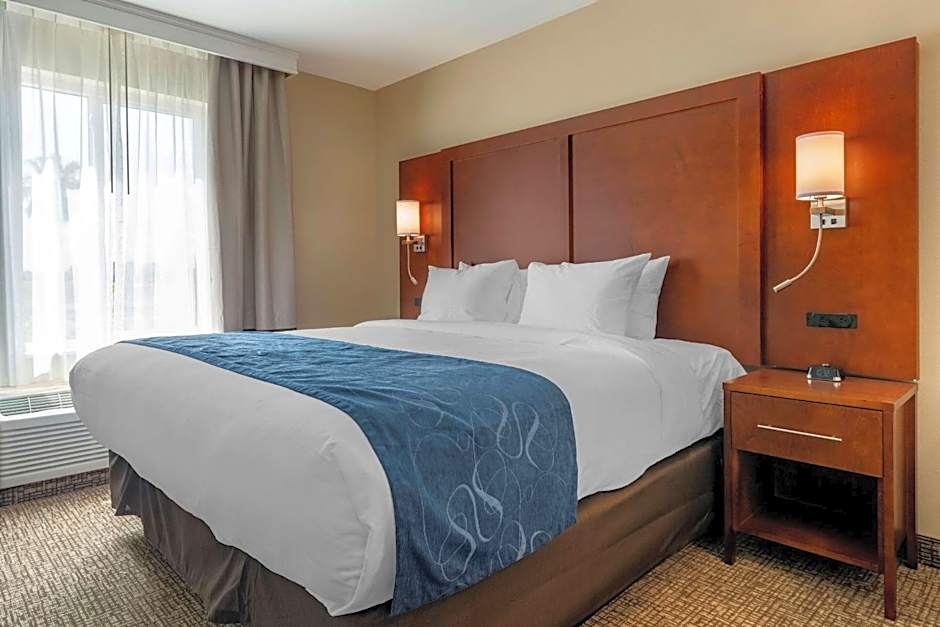 Comfort Suites Daytona Beach-Speedway