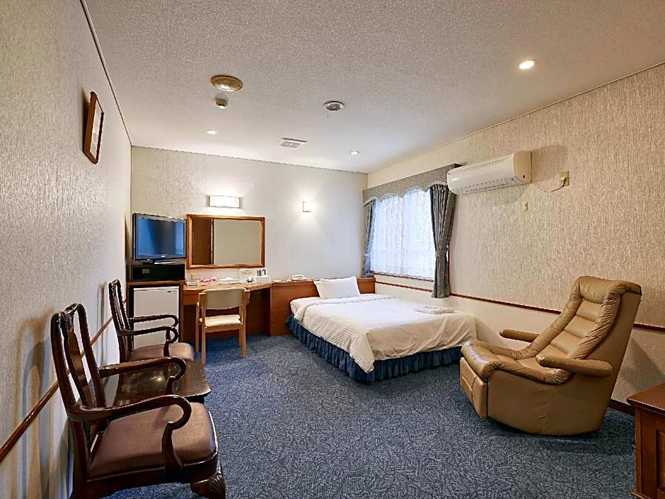 Crown Hotel Okinawa