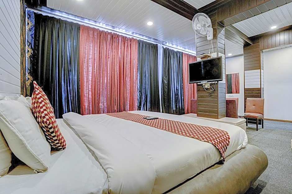 Photo 1 of 5 of Superior Suite