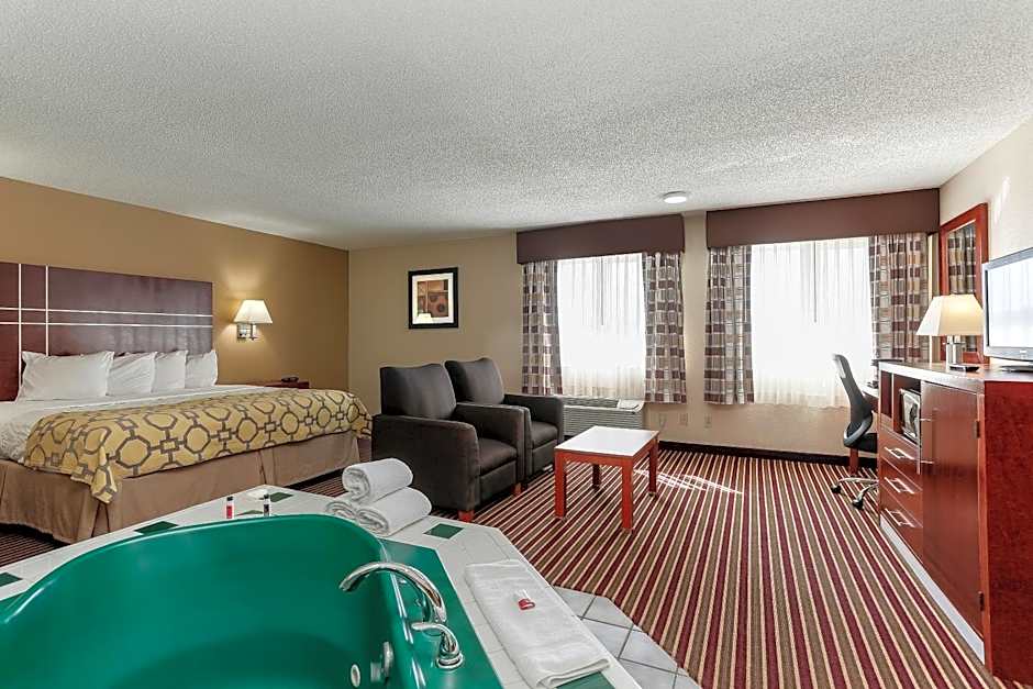 Baymont by Wyndham Bowling Green