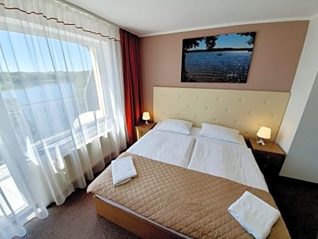 Double Room with Lake View