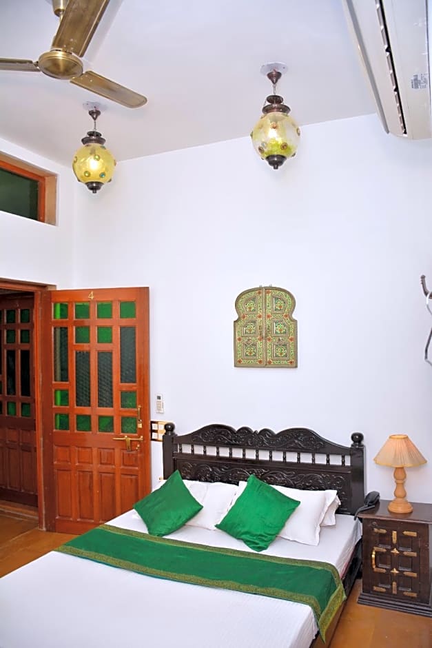 Hotel Pleasant Haveli - Adults Only