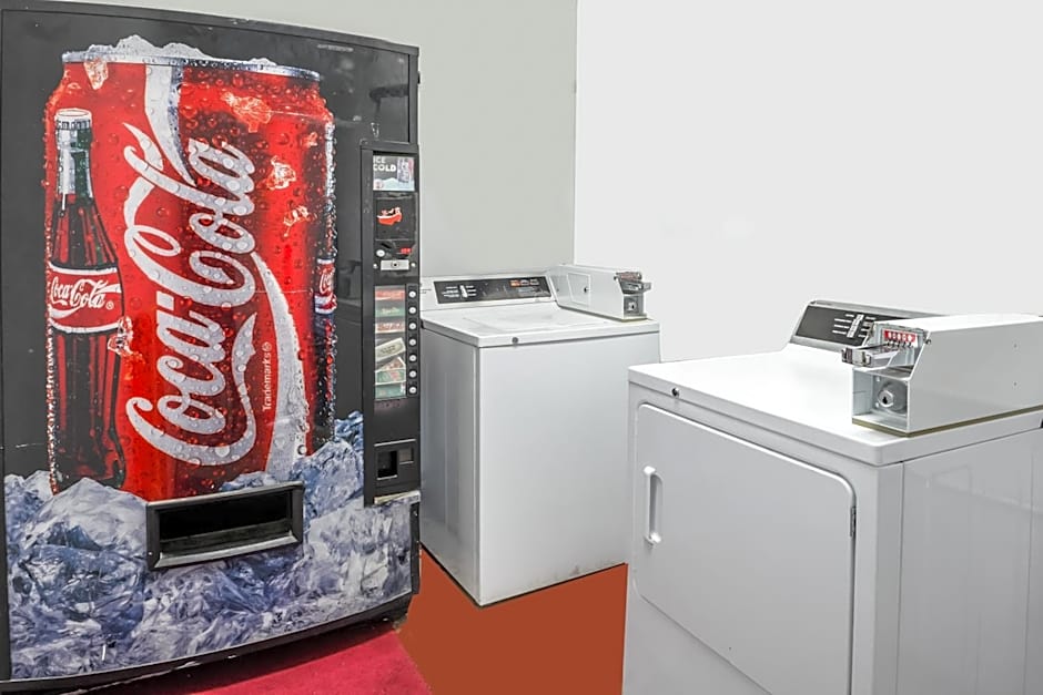 Knights Inn London Airport