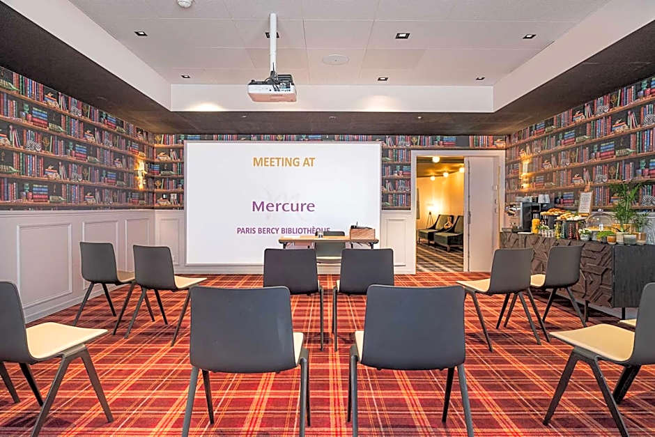 Mercure Paris Bercy Bibliotheque