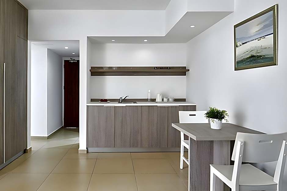 Maris Mare Apartments