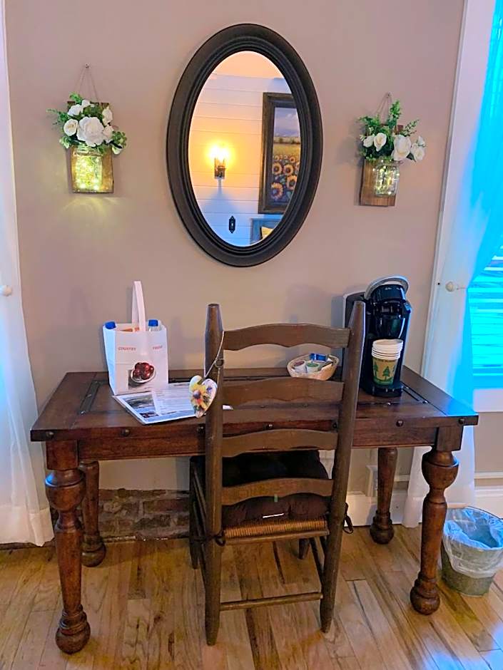 Olde Mill Inn Bed & Breakfast