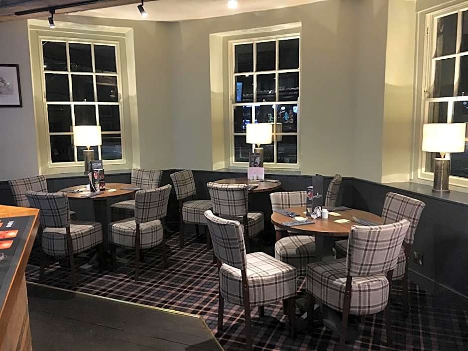 Sturdy`s Castle - Historic Coaching Inn near Blenheim Palace, Oxfordshire