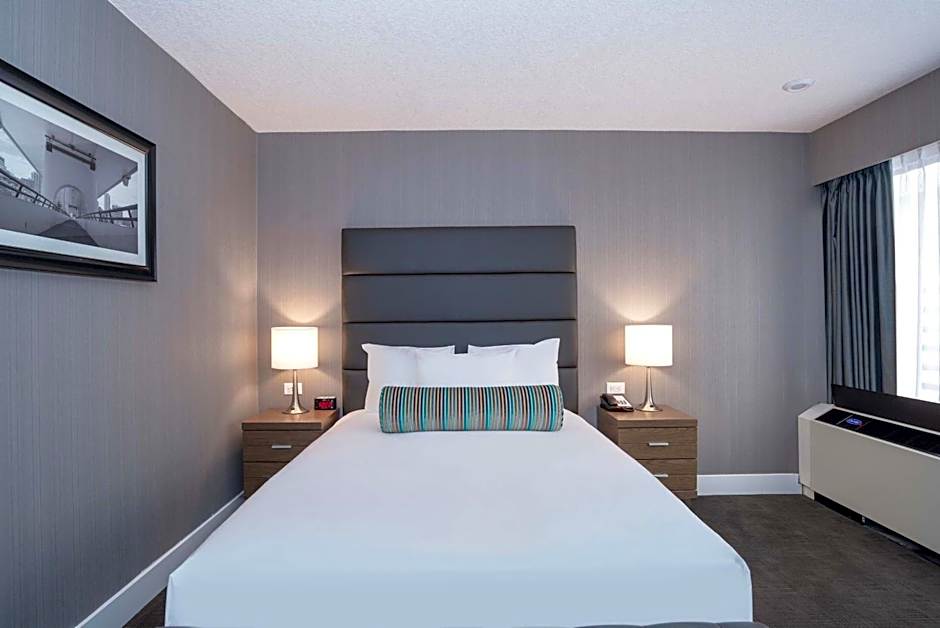 Sandman Signature Calgary Downtown Hotel