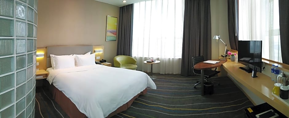 Holiday Inn Express Luoyang City Center By IHG
