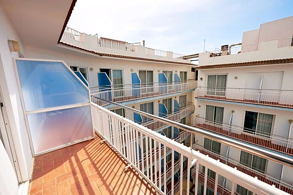 Hotel Miami Calella - El de siempre, como nunca