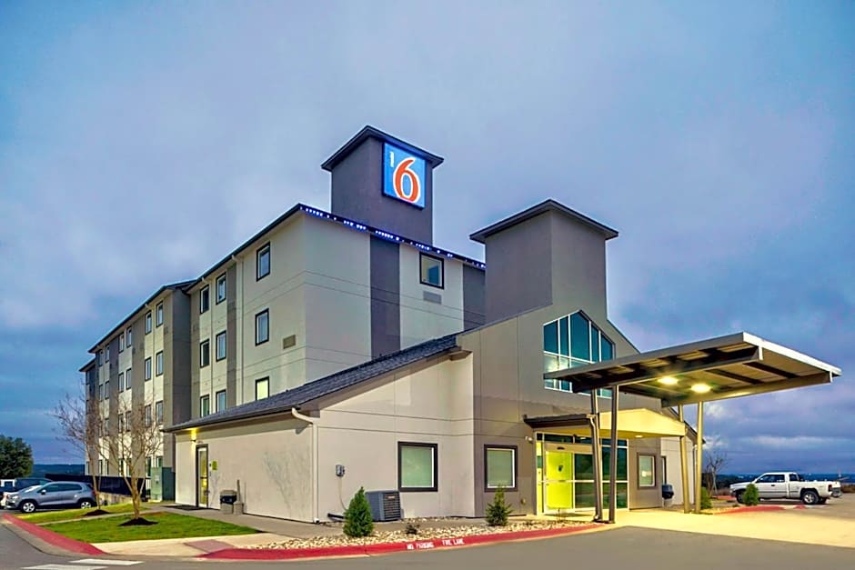 Motel 6-Marble Falls, TX