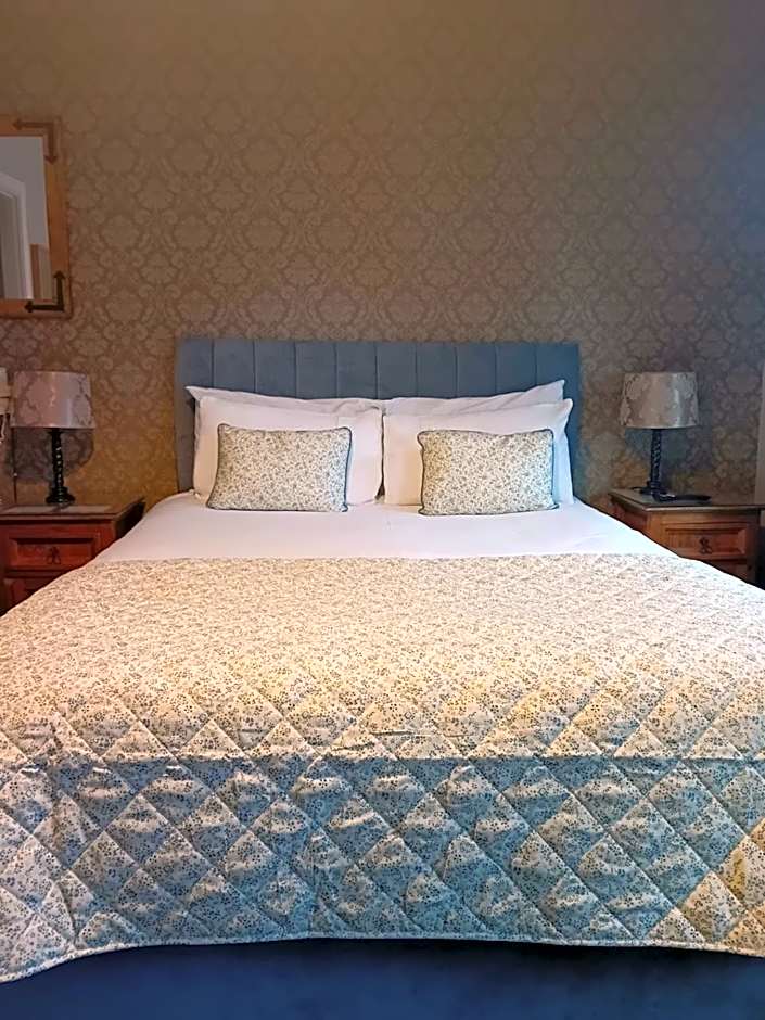 The Baytree Restaurant & Guesthouse