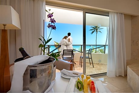 PREMIUM TROPICAL VIEW WITH JACUZZI 2 ADULT