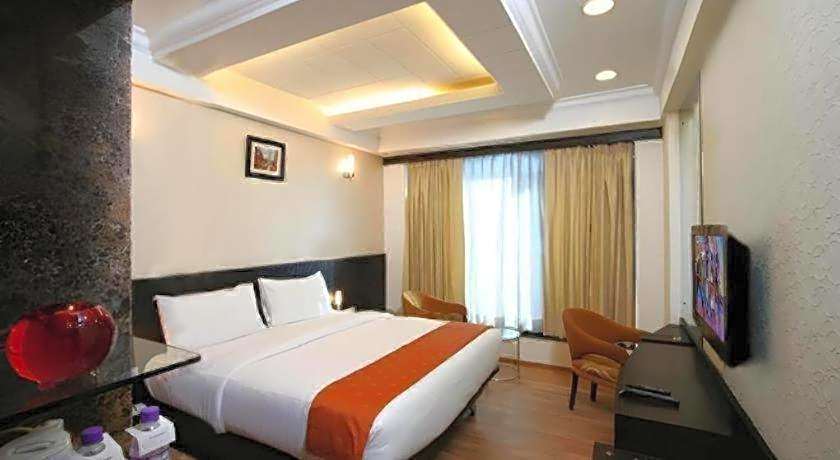 Hotel Signature Grand