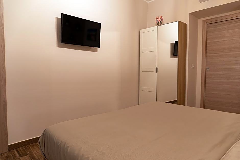 Tizzy Apartment & Rooms