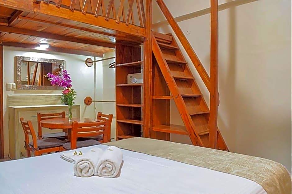 Hotel Bucaneros