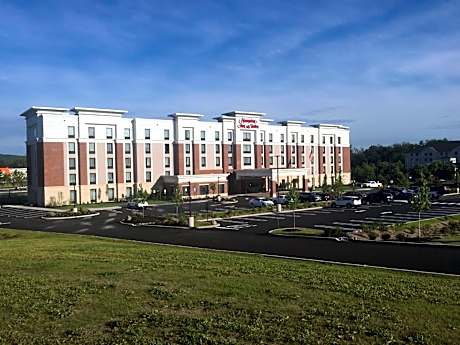 Hampton Inn By Hilton & Suites Newburgh Stewart Airport, NY
