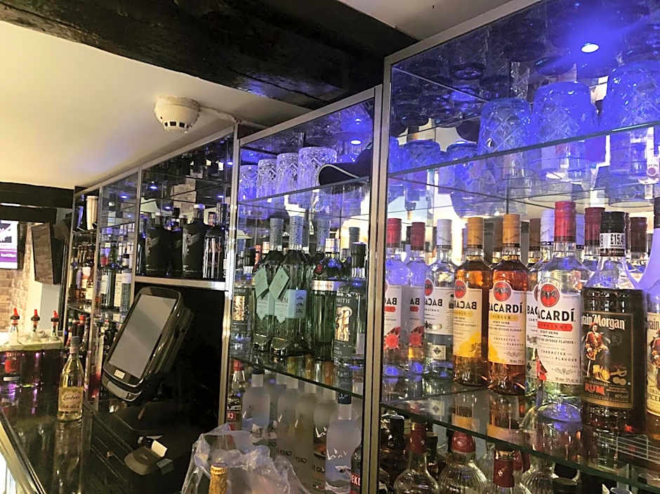 The Old Black Horse Inn