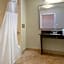 Galleria Palms Hotel