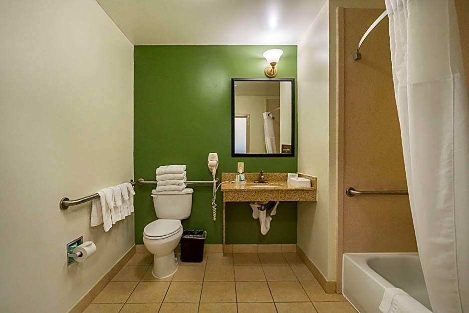 Sleep Inn & Suites Manchester
