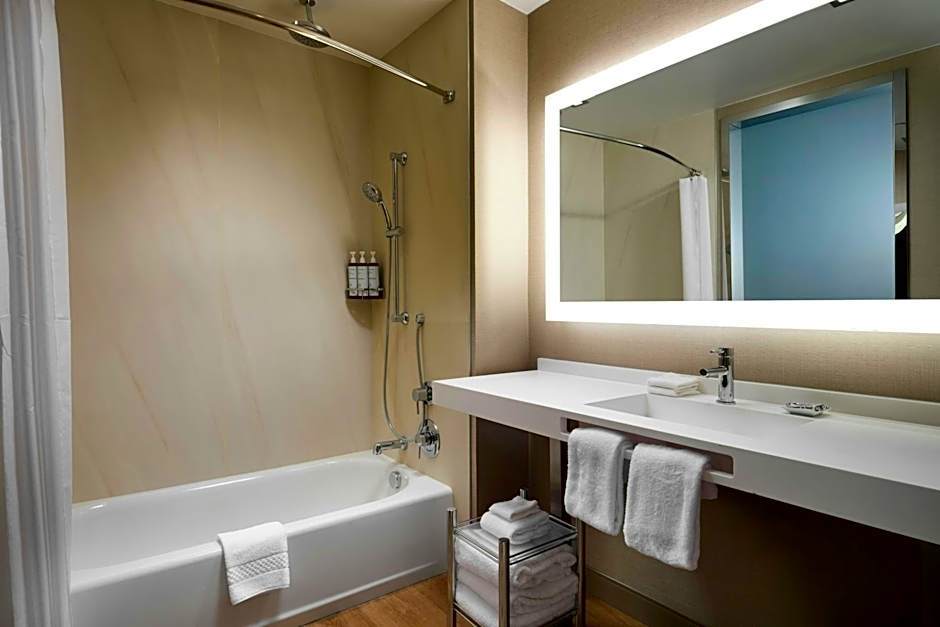 AC Hotel By Marriott Jackson Ridgeland