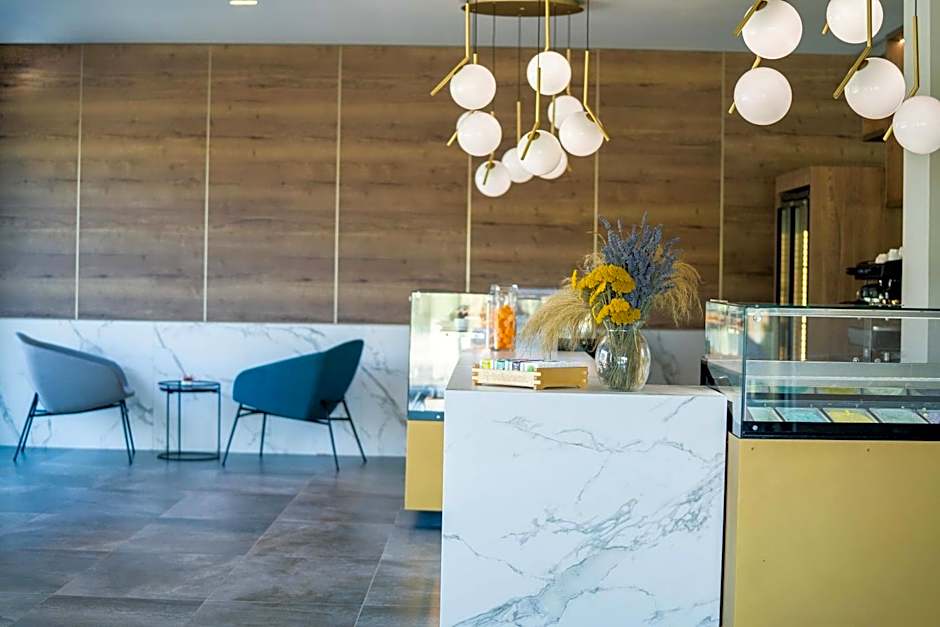 HVD Reina del Mar - Premium Spa Service & Free Parking