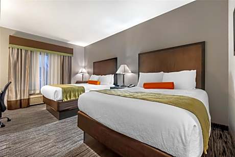 Standard Two Queen Bed Room