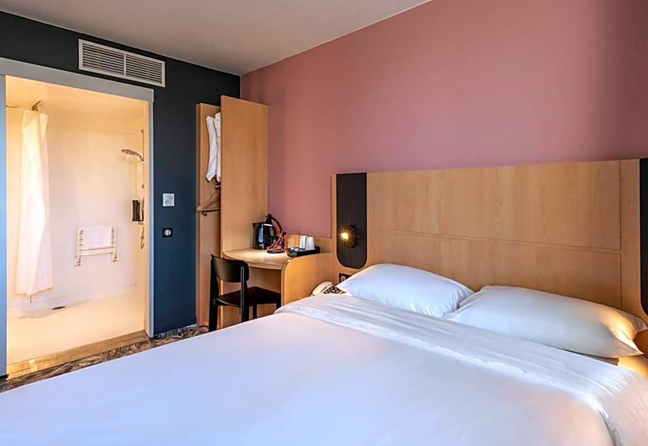 B&B HOTEL Calais Terminal Cité Europe 3 étoiles