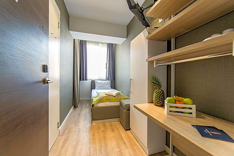 Belgrade Inn Garni Hotel