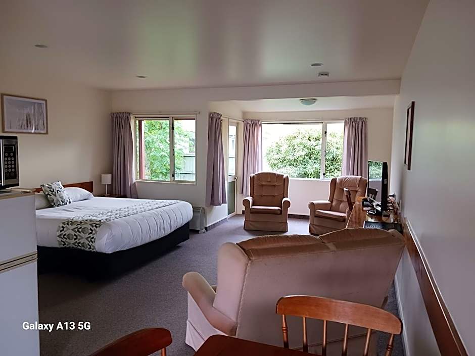 Anatoki Motel