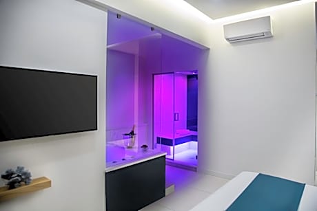 Depandance King Room with Spa Bath and Sauna