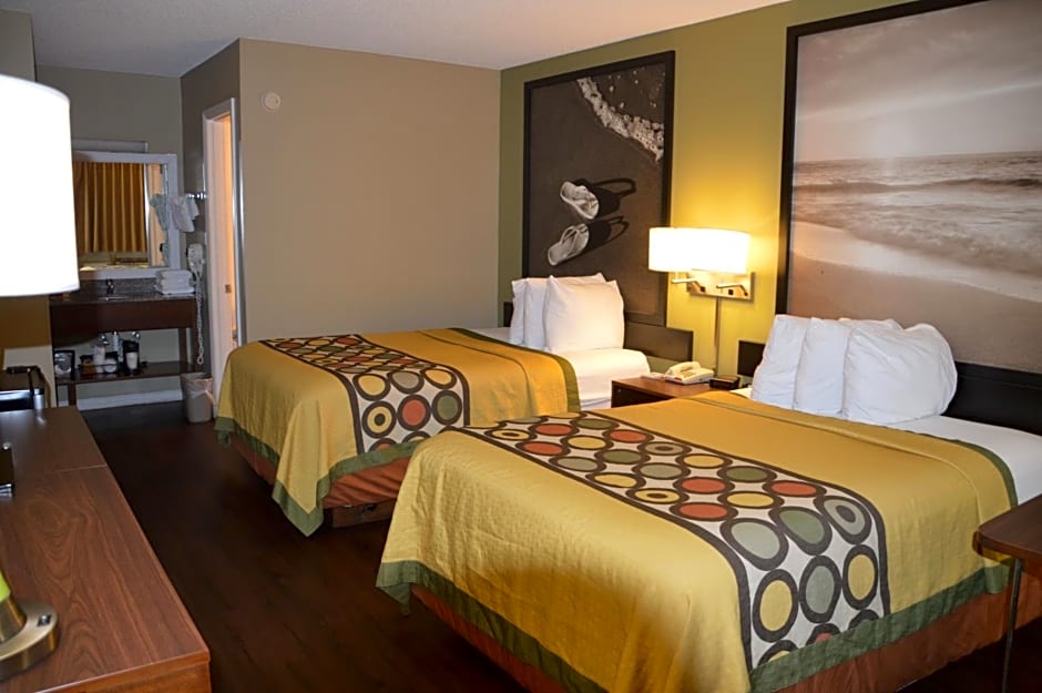 Super 8 by Wyndham Monticello