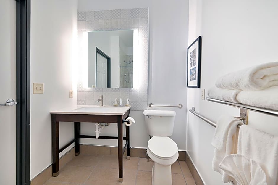 Country Inn & Suites by Radisson, Bloomington-Normal Airport, IL