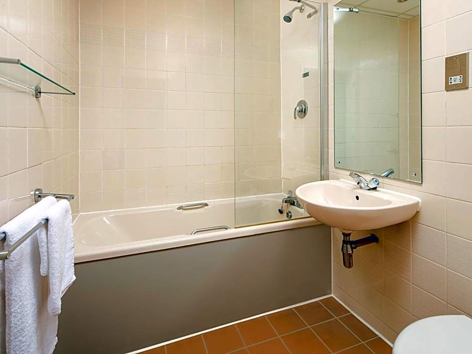 Mercure Hull Grange Park Hotel