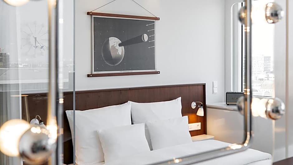 Ruby Luna Hotel Dusseldorf