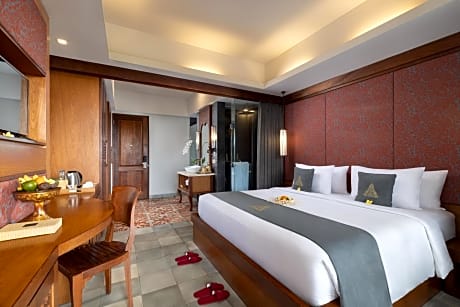 Deluxe Double or Twin Room with Pool View (Room Only)