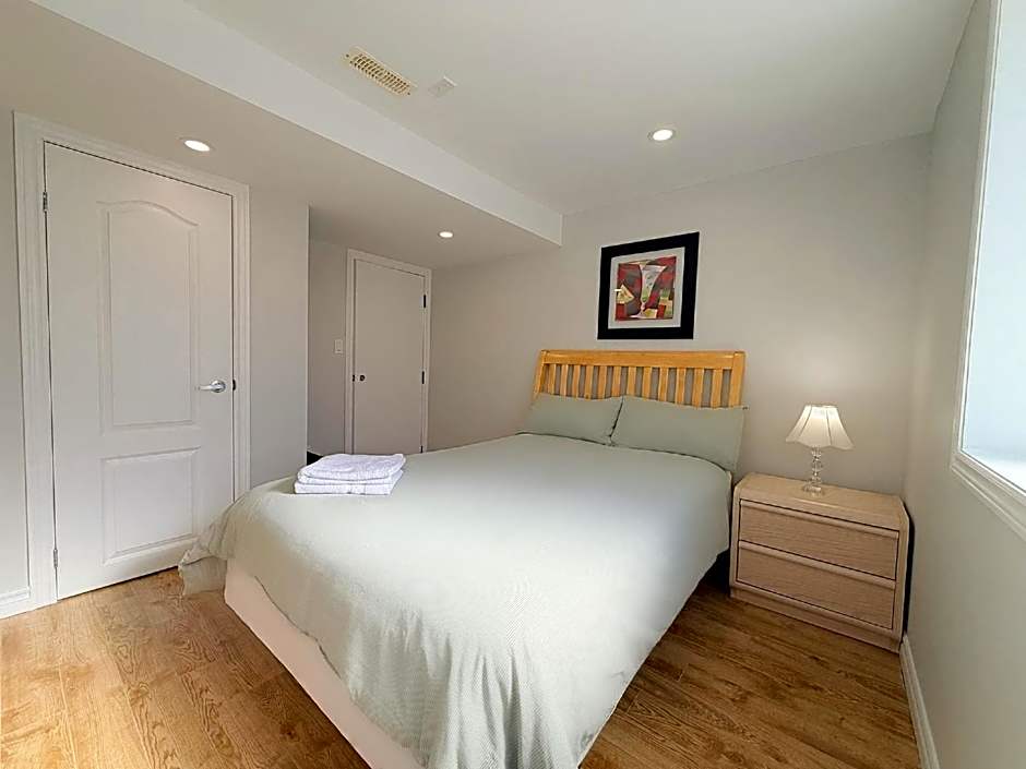 Cozy Rooms in Bright Walkout Suite - Newly Renovated in 2026