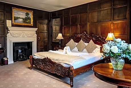 Classic Family Room
